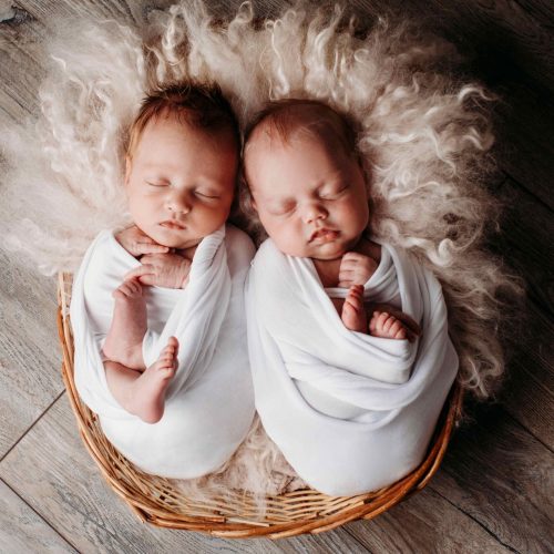 A twin newborn photoshoot near Durham, North East England