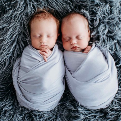 A twin newborn photoshoot near Durham, North East England