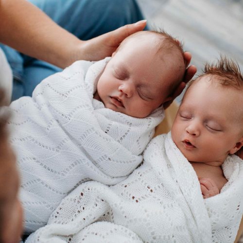 A twin newborn photoshoot near Durham, North East England